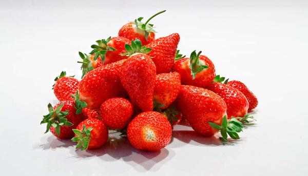 strawberries panorama