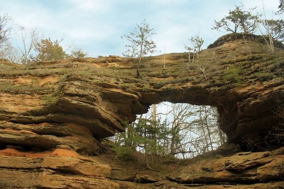 the arch at natural bridge state park wisconsin