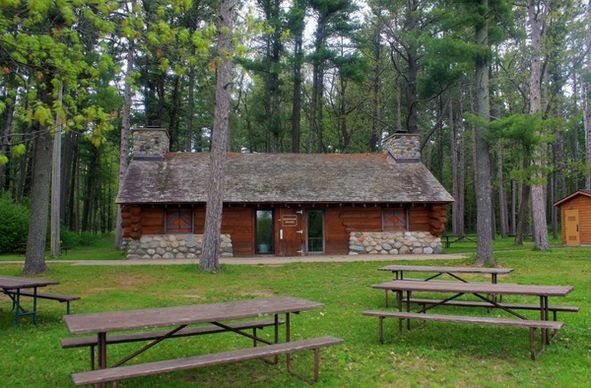 the cabinshelter at council grounds state park wisconsin