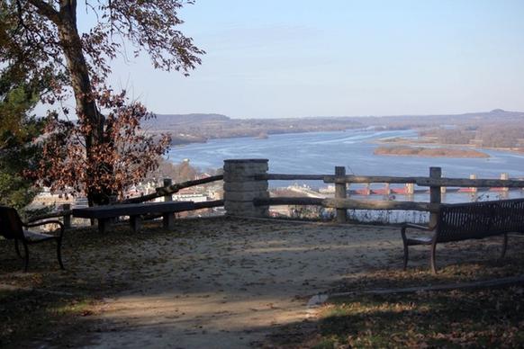 view of river from lookout post at bellevue state park iowa