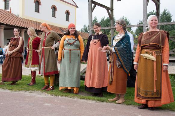 viking fashion