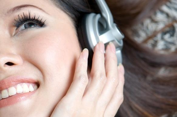 woman to enjoy music highdefinition picture 2